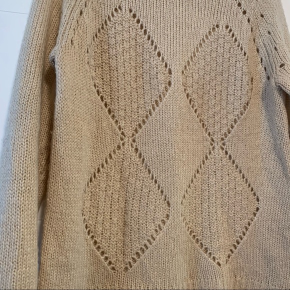 JJ Basics | Knit Sweater - Picture 4 of 10